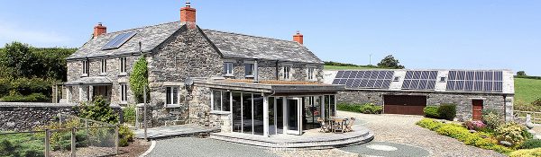 Farmhouse - Dog Friendly Cottage at Helsbury Park