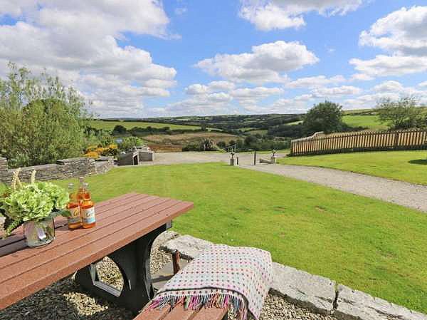 Marhayes - Dog Friendly Cottage at Helsbury Park