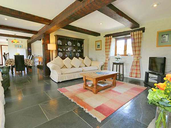 Marhayes - Dog Friendly Cottage at Helsbury Park